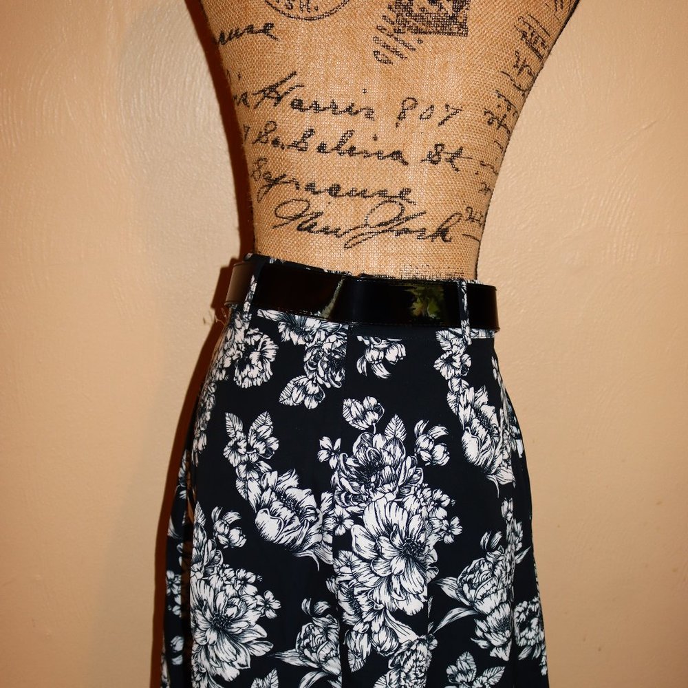 Belted Mid Skirt
